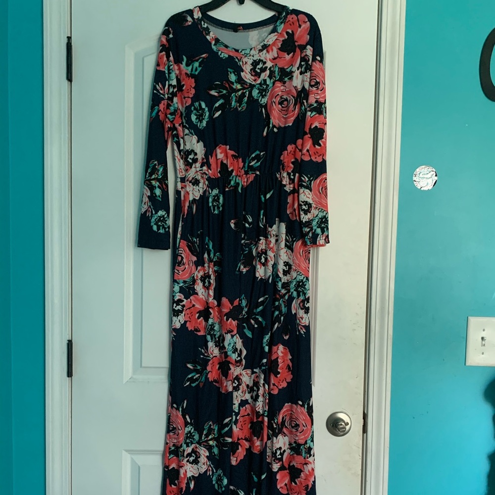 Navy Blue Floral Maxi Dress